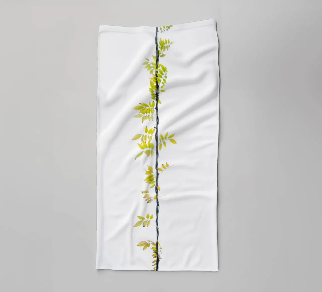 Creeper towel by Teresa André