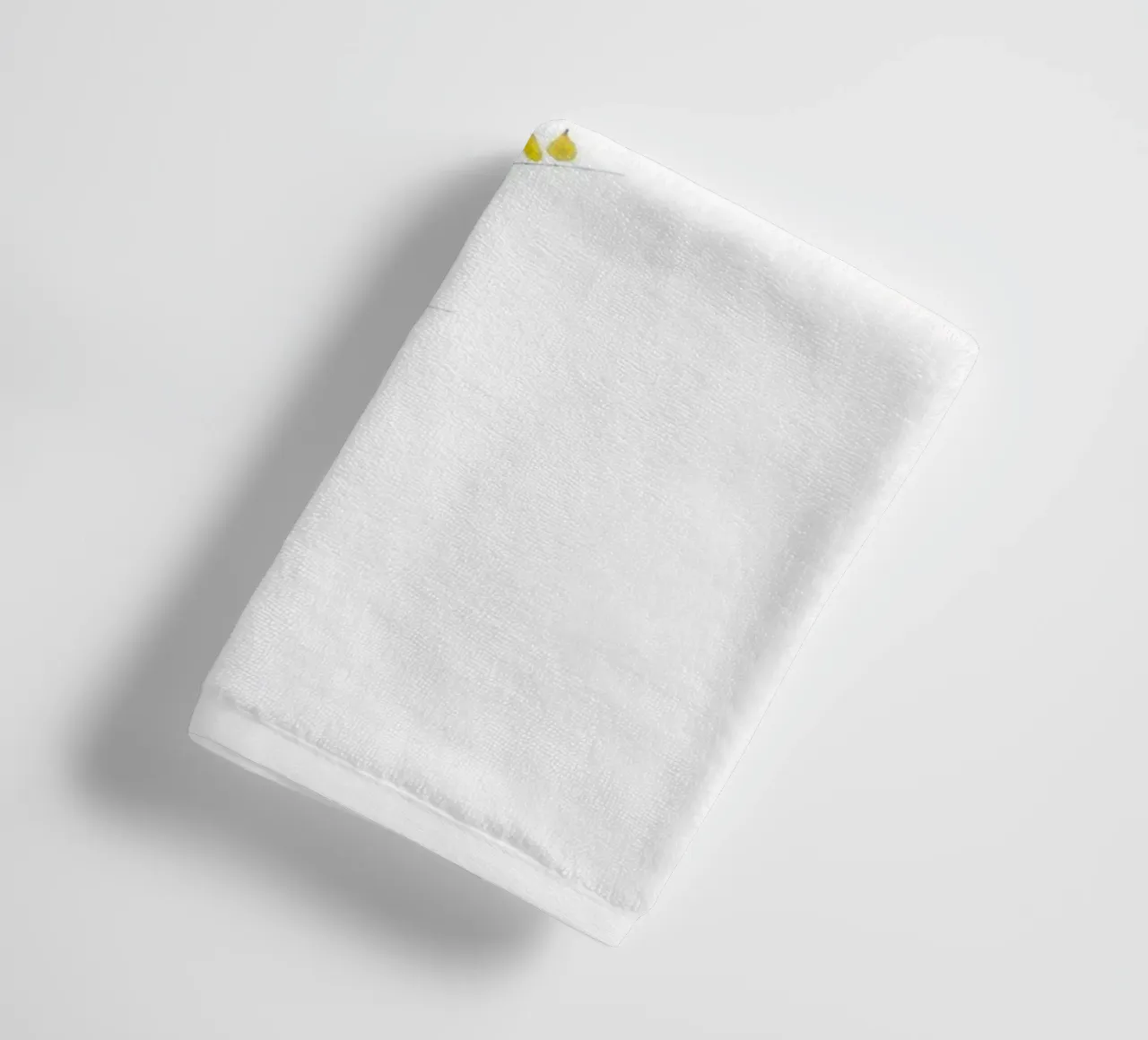 Creeper towel by Teresa André
