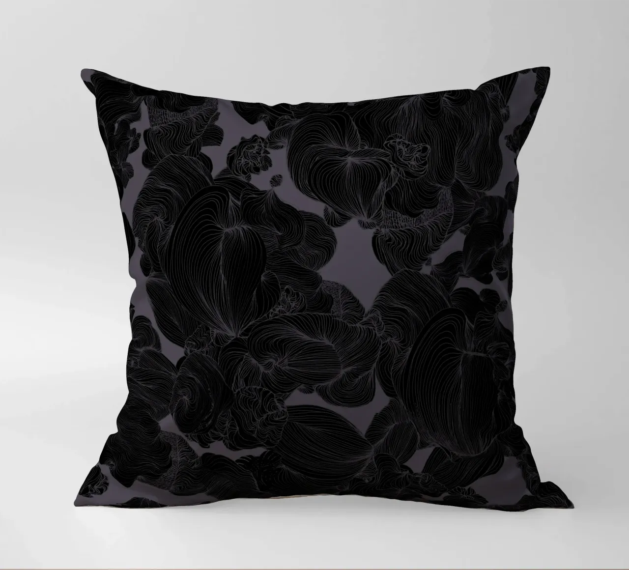 orchidea nera cuscino da Giulio Iurissevich