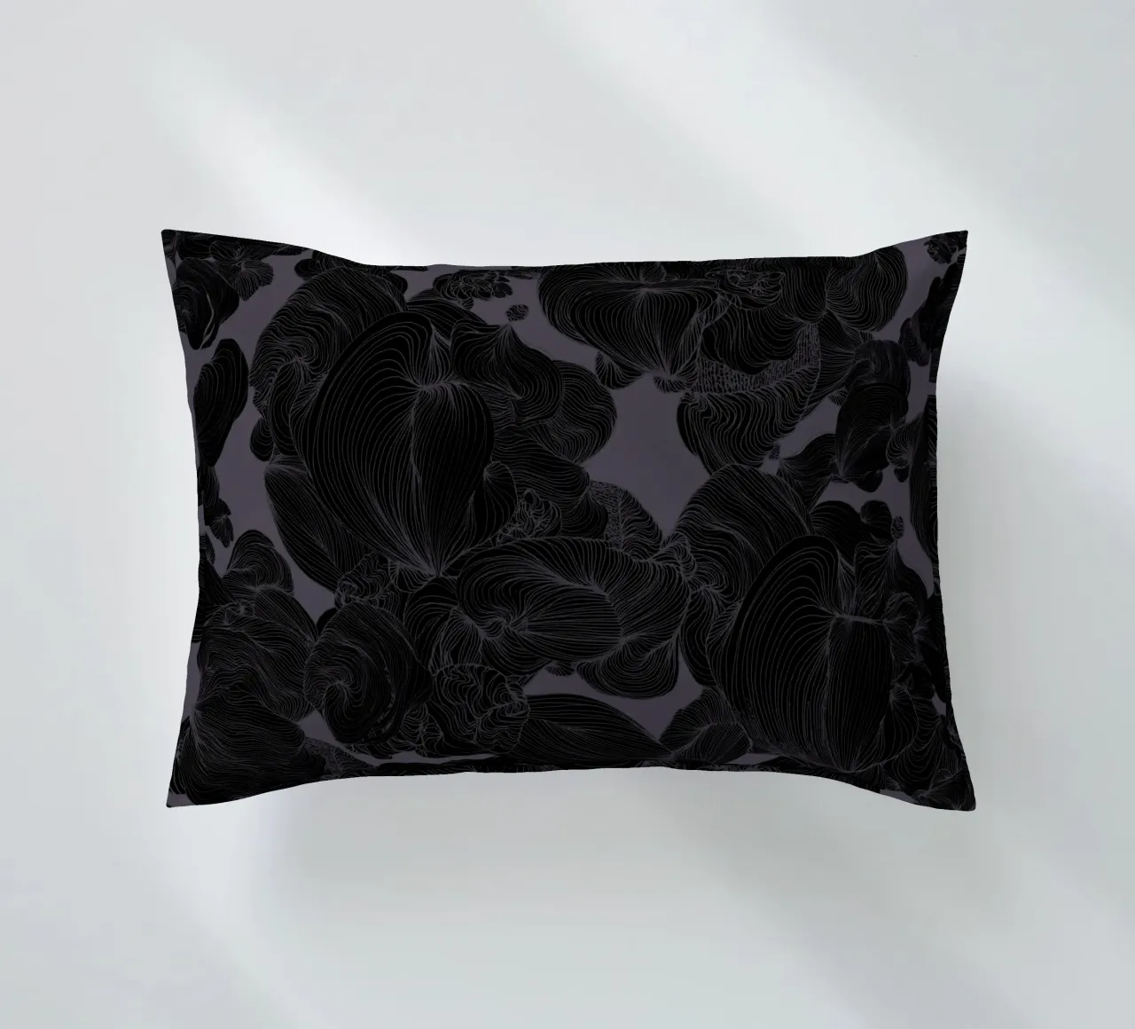 orchidea nera cuscino da Giulio Iurissevich