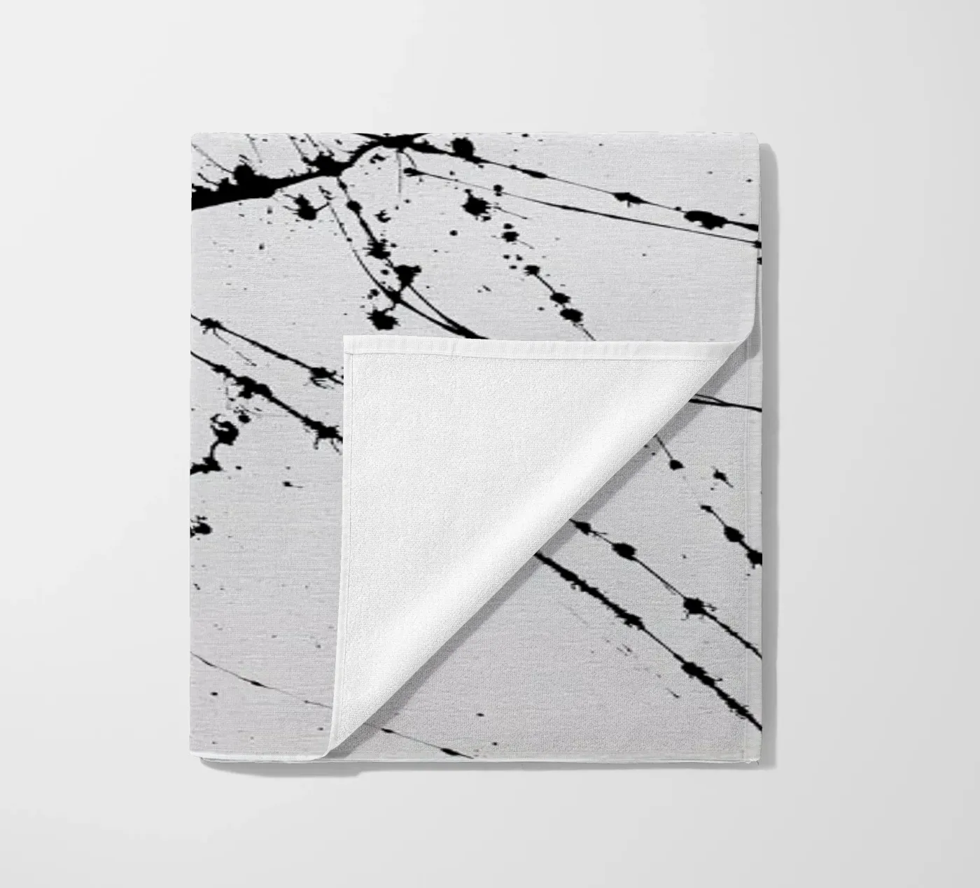 EXPRESSION 2 beach towel by FRITSCH&FRITSCH