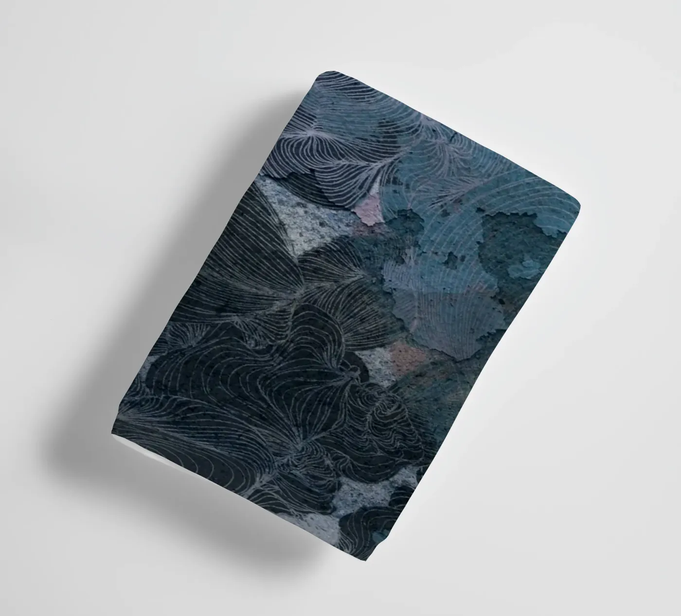 mare2... towel by Giulio Iurissevich