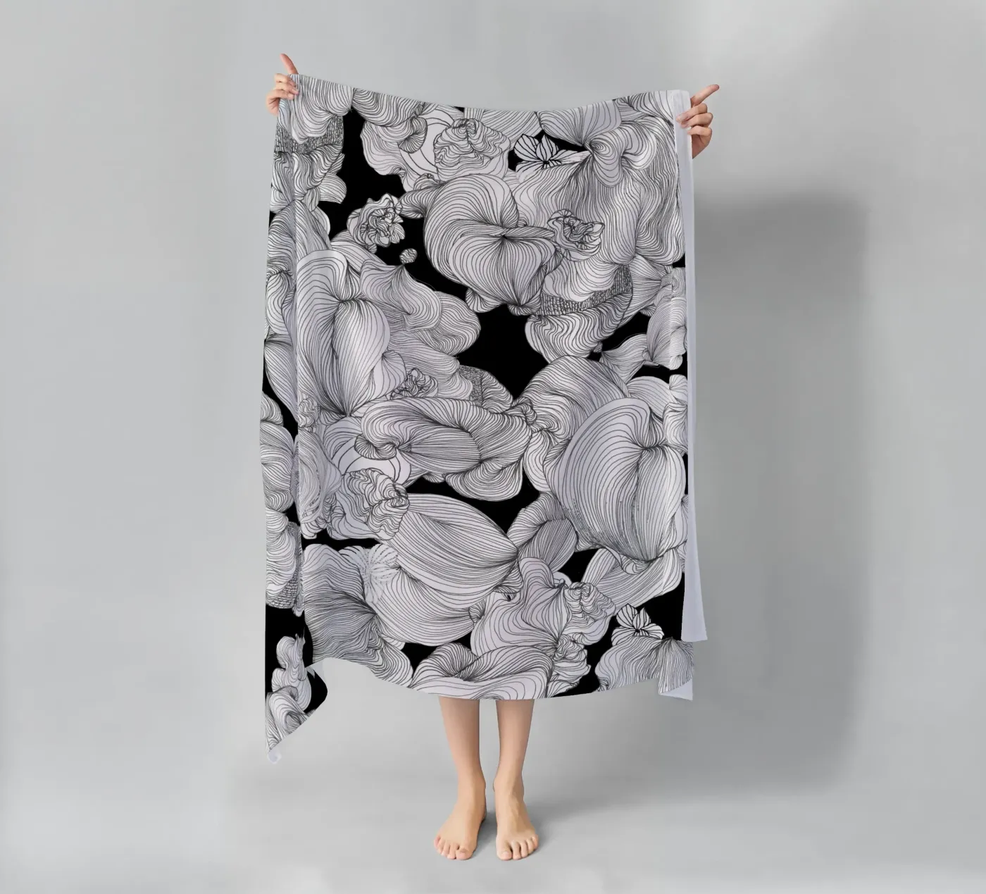 wolken222 strandhanddoek van Giulio Iurissevich