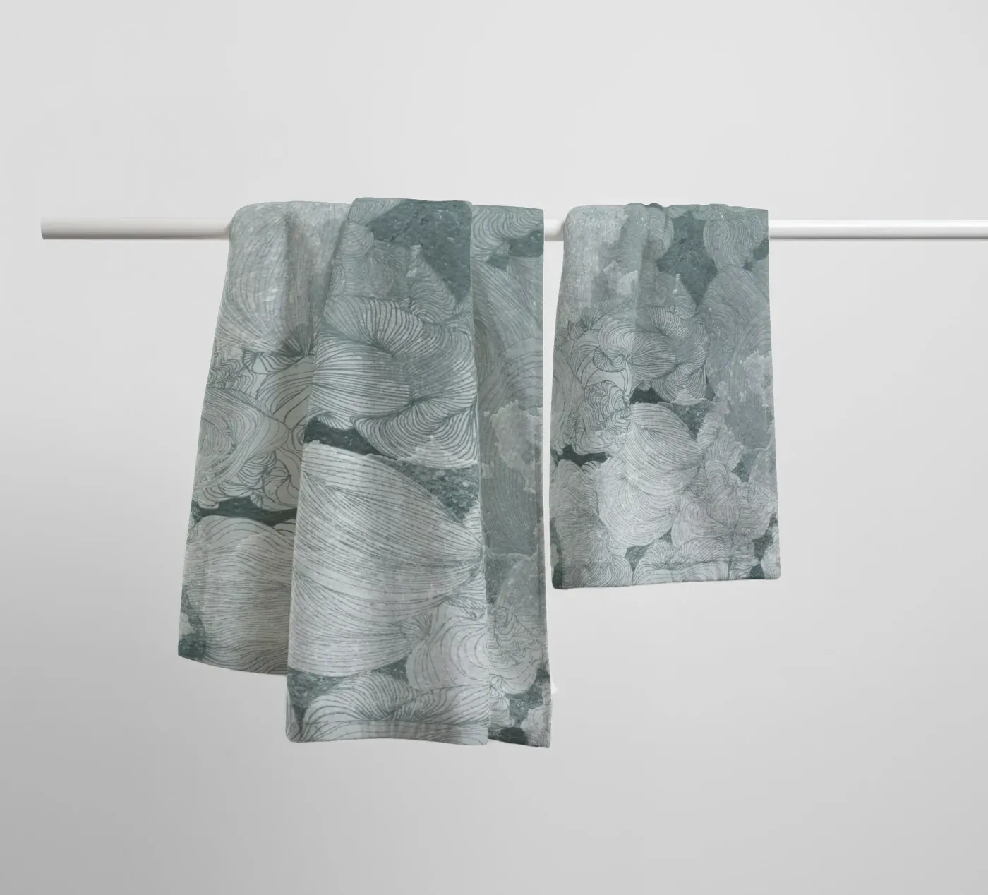 cielo towel by Giulio Iurissevich