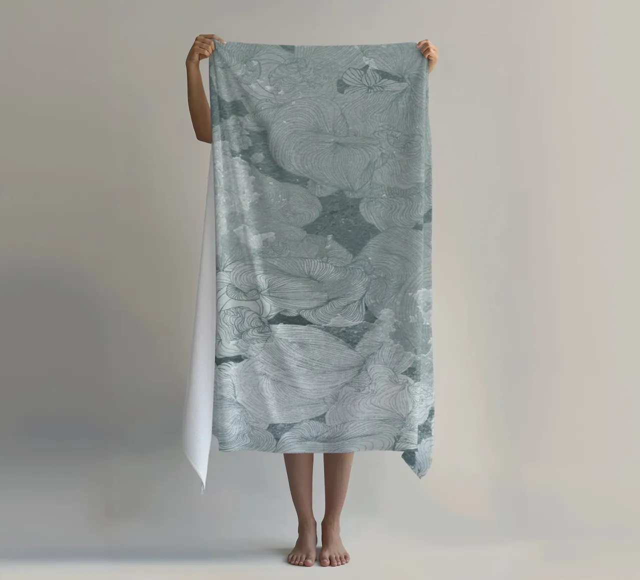 cielo beach towel by Giulio Iurissevich
