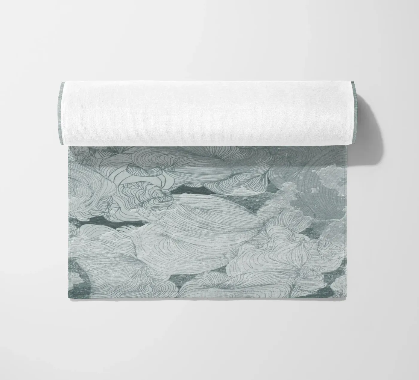 cielo beach towel by Giulio Iurissevich