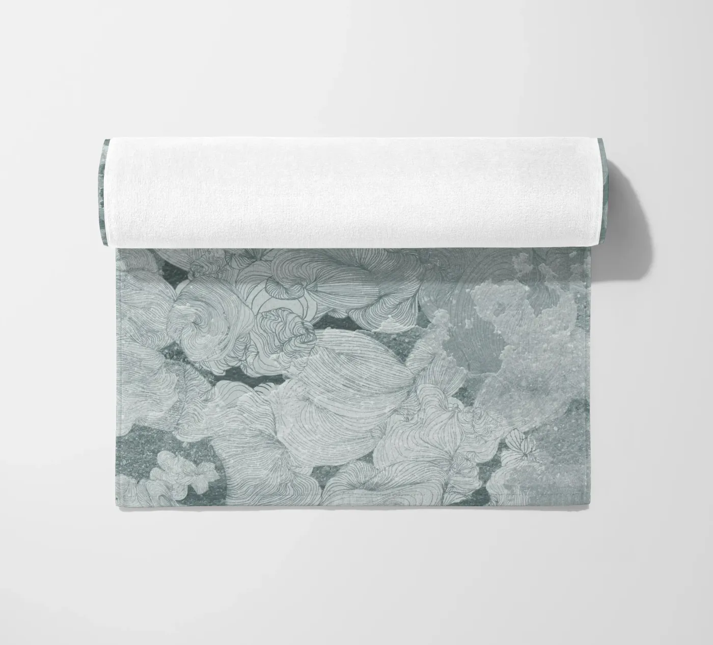 cielo beach towel by Giulio Iurissevich