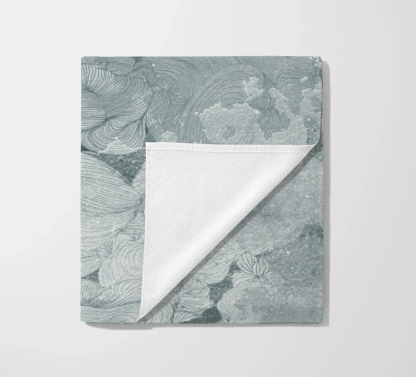 cielo beach towel by Giulio Iurissevich