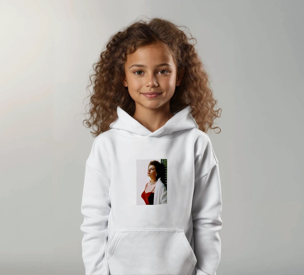 Sophia Loren in Red sudadera con capucha para niño de Gallery Print and Art Limited