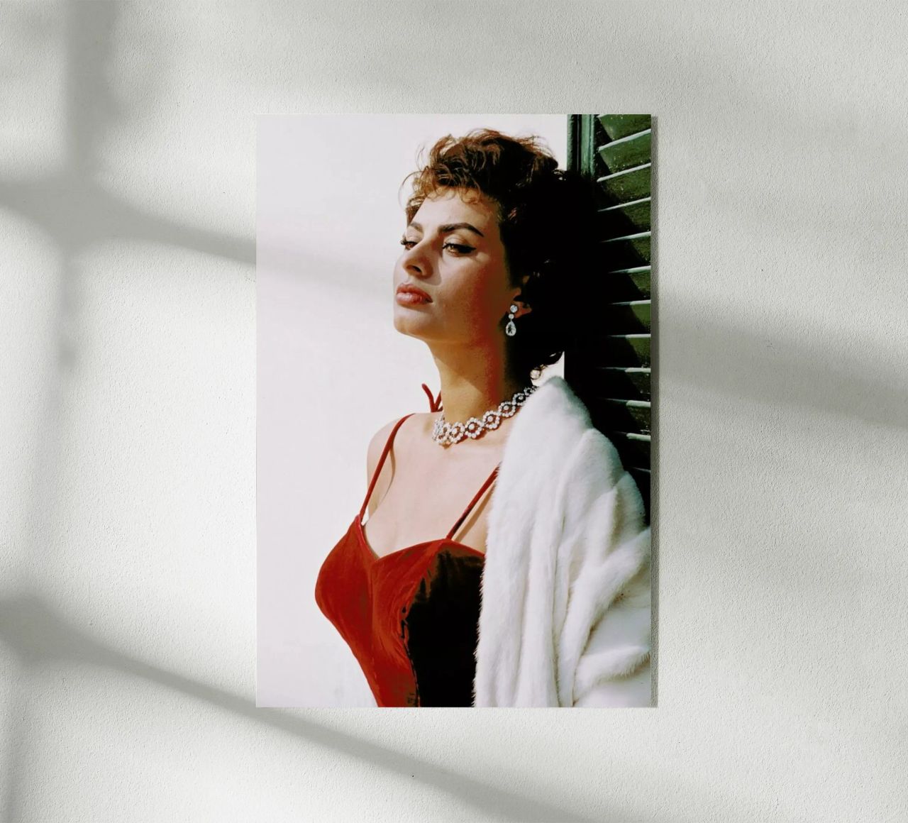 Sophia Loren in Red metacrilato de Gallery Print and Art Limited