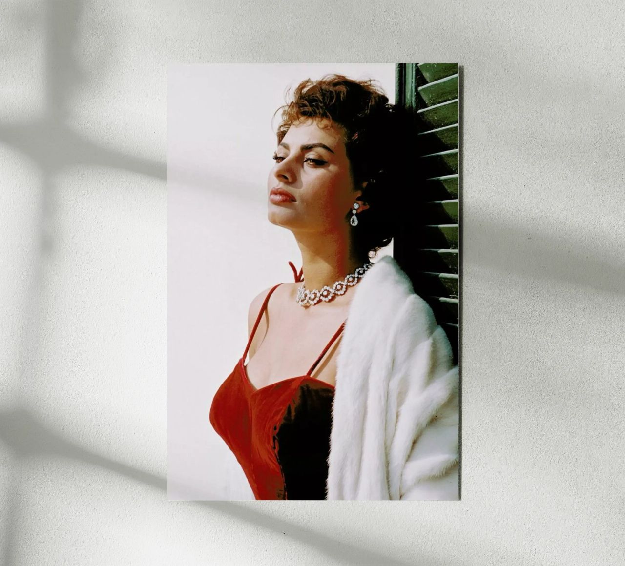 Sophia Loren in Red aluminio dibond de Gallery Print and Art Limited