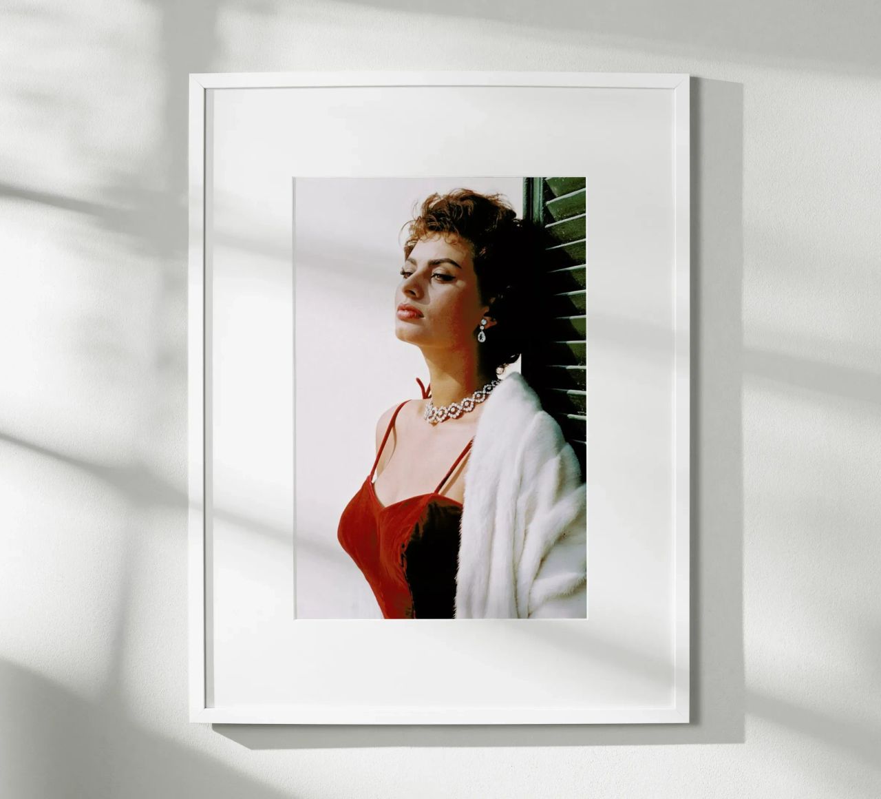 Sophia Loren in Red hahnemühle de Gallery Print and Art Limited