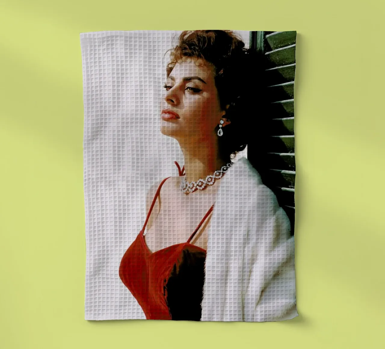Sophia Loren in Red canovaccio da cucina da Gallery Print and Art Limited