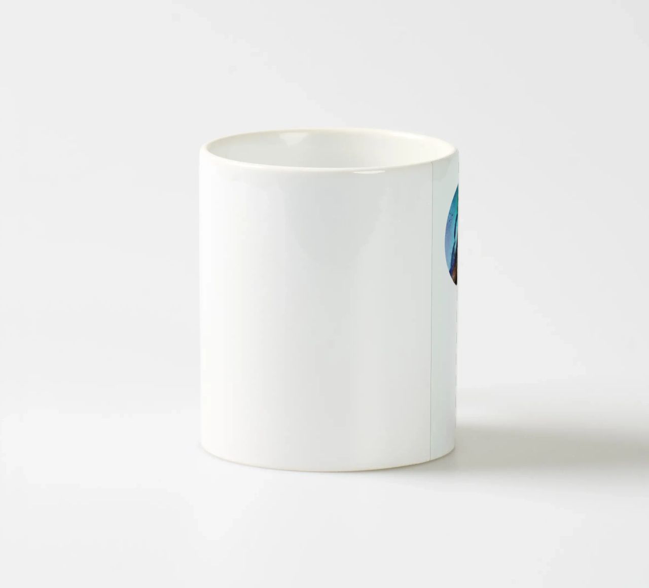 Rashid tazza in ceramica da Larissa van der Laan