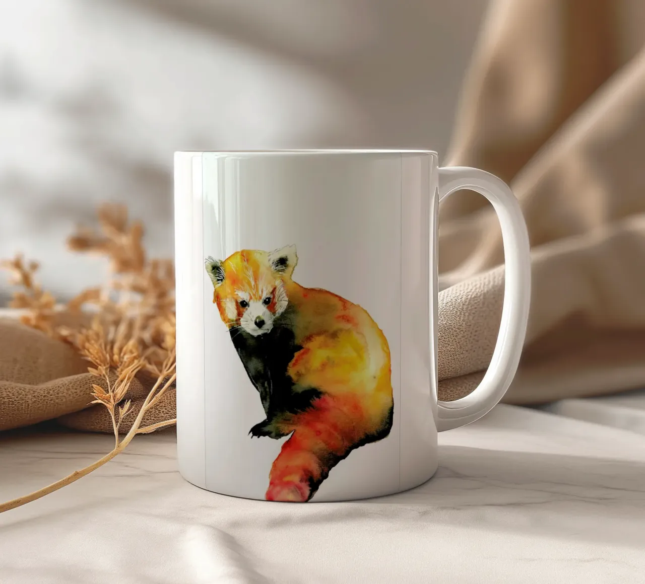 Red Panda tazza in ceramica da Larissa van der Laan