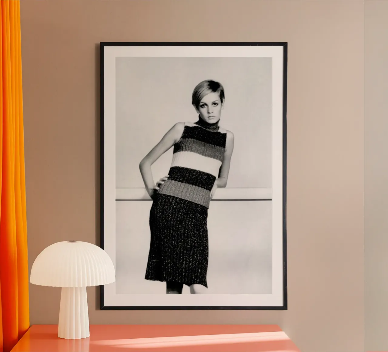 Twiggy in a knitted suit carta hahnemühle da Gallery Print and Art Limited