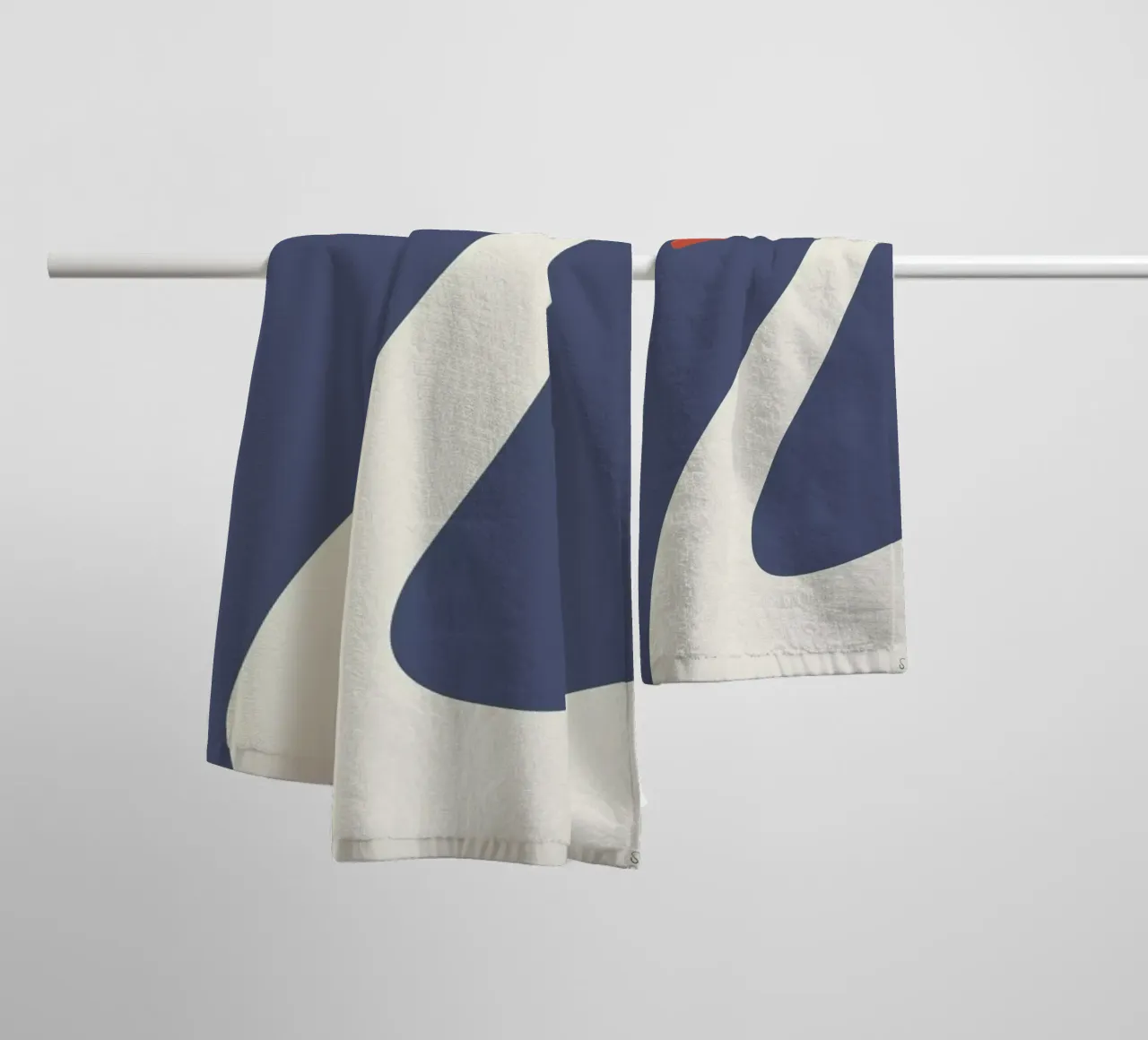 Svane towel by Swen Swensøn