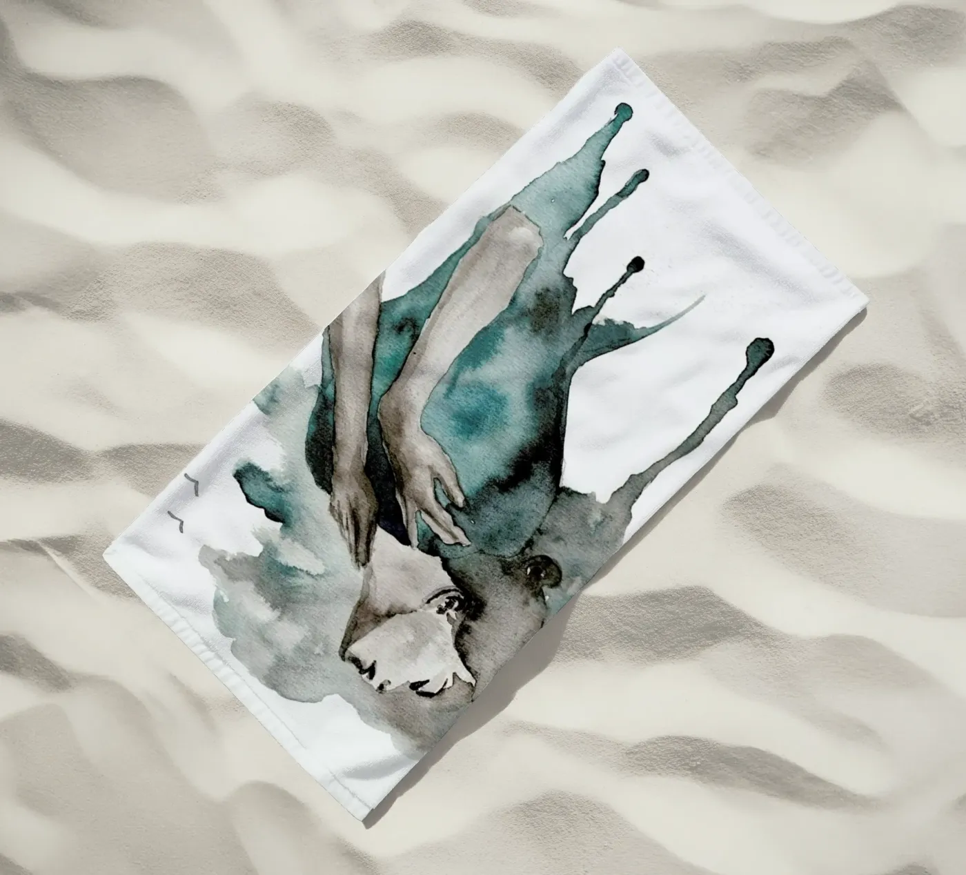 Storm Clouds serviette de plage de Larissa van der Laan