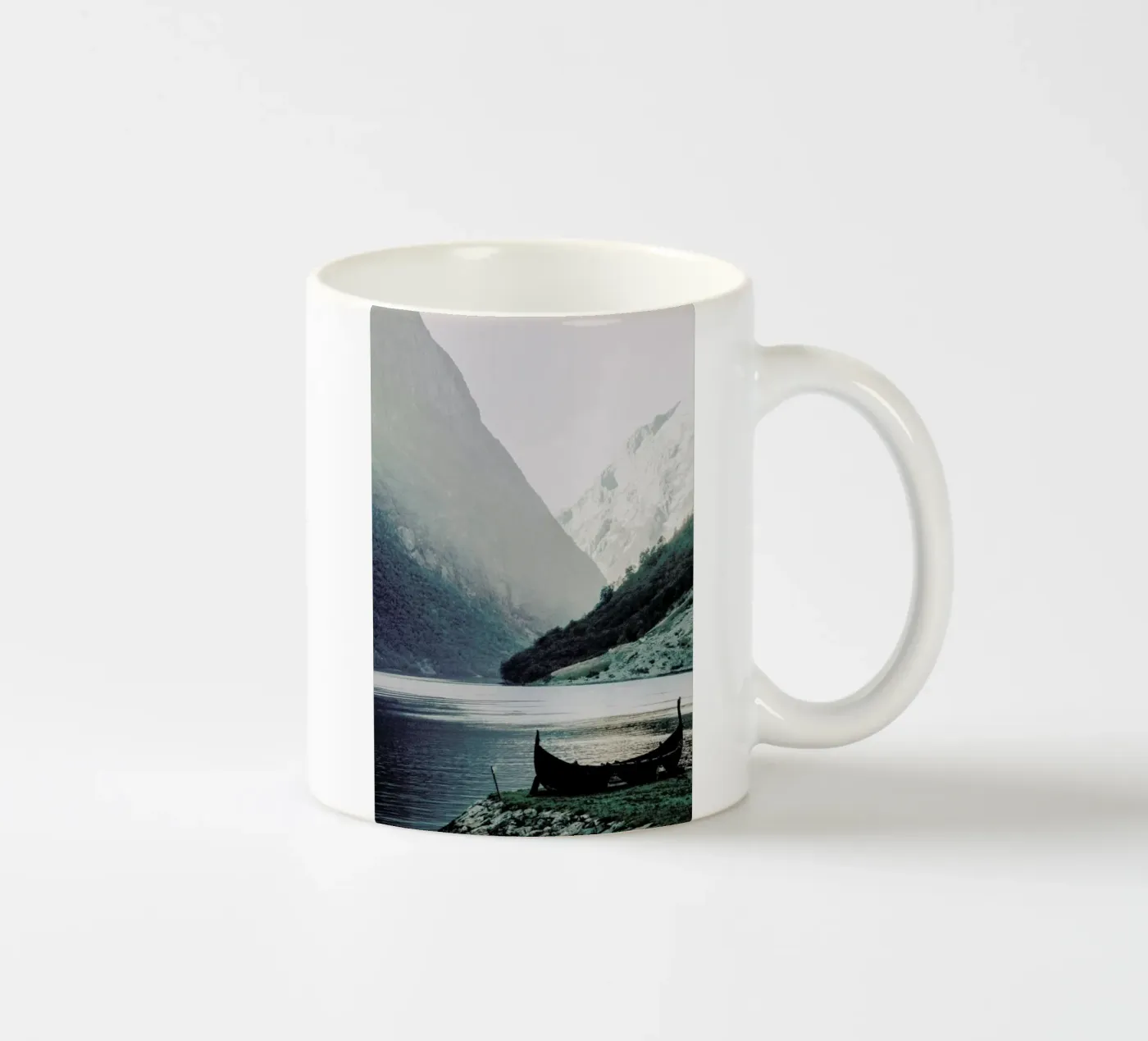 Silence ceramic mug by Ingrid Beddoes