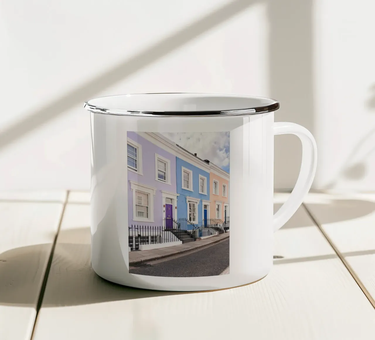 Londra, Inghilterra I Facciate di strade pastello a Notting Hill tazza in smalto da Julie Travel Photography
