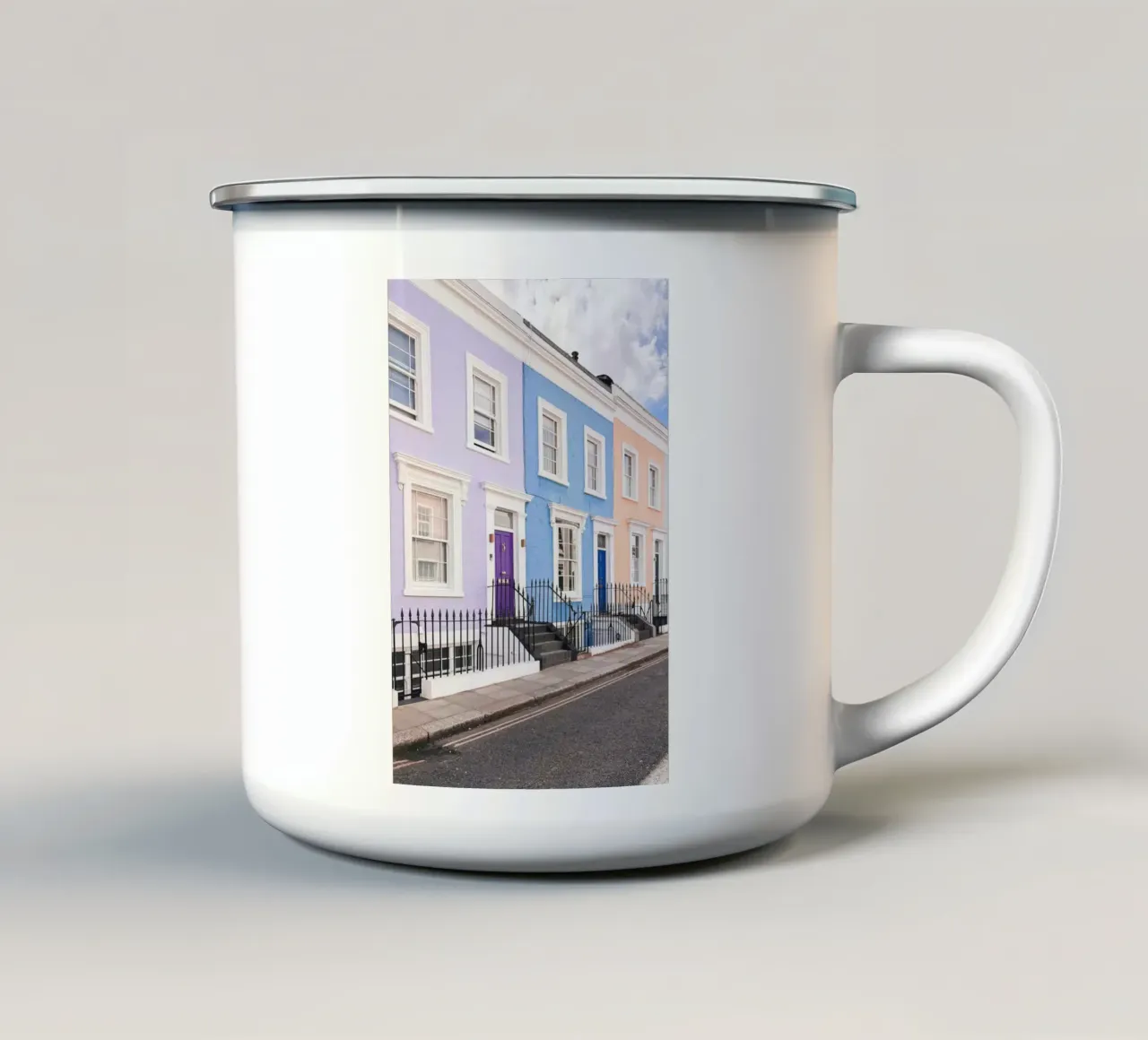 Londra, Inghilterra I Facciate di strade pastello a Notting Hill tazza in smalto da Julie Travel Photography