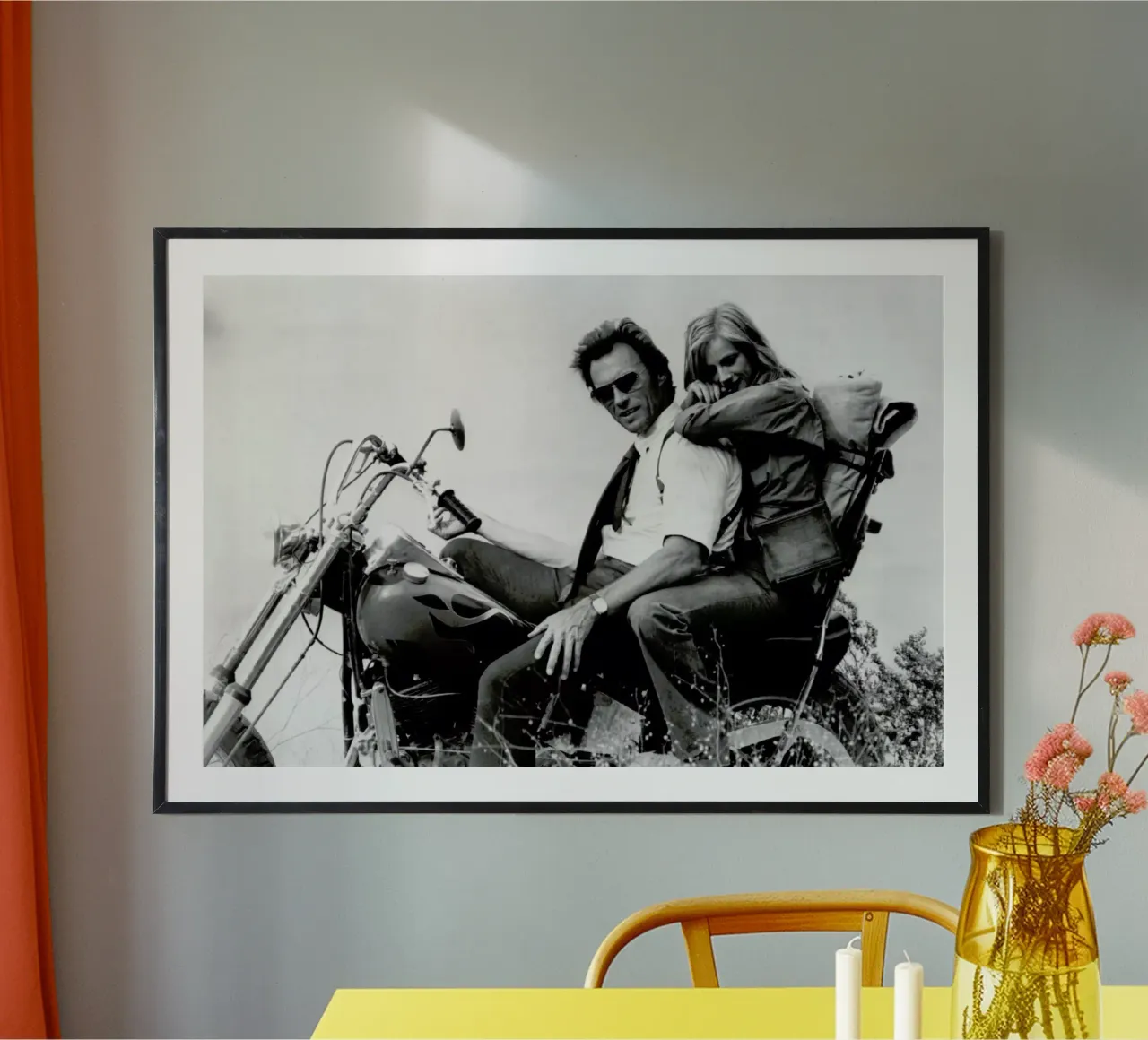 Clint Eastwood & Sondra Locke in 'The Gauntlet' carta hahnemühle da Gallery Print and Art Limited