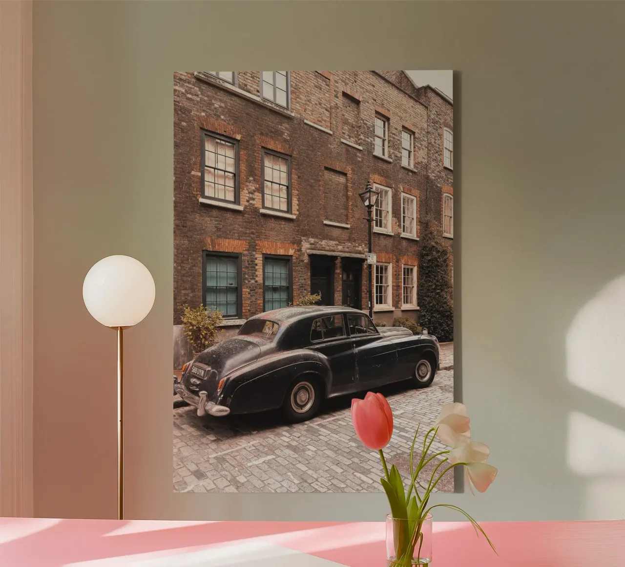 Londra, Inghilterra I Auto d'epoca a Shoreditch tela con Cornice a cassetta da Julie Travel Photography