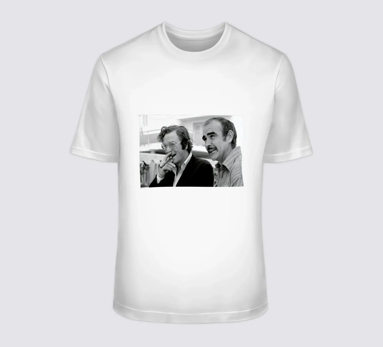 Michael Caine & Sean Connery on Set t-shirt da Gallery Print and Art Limited