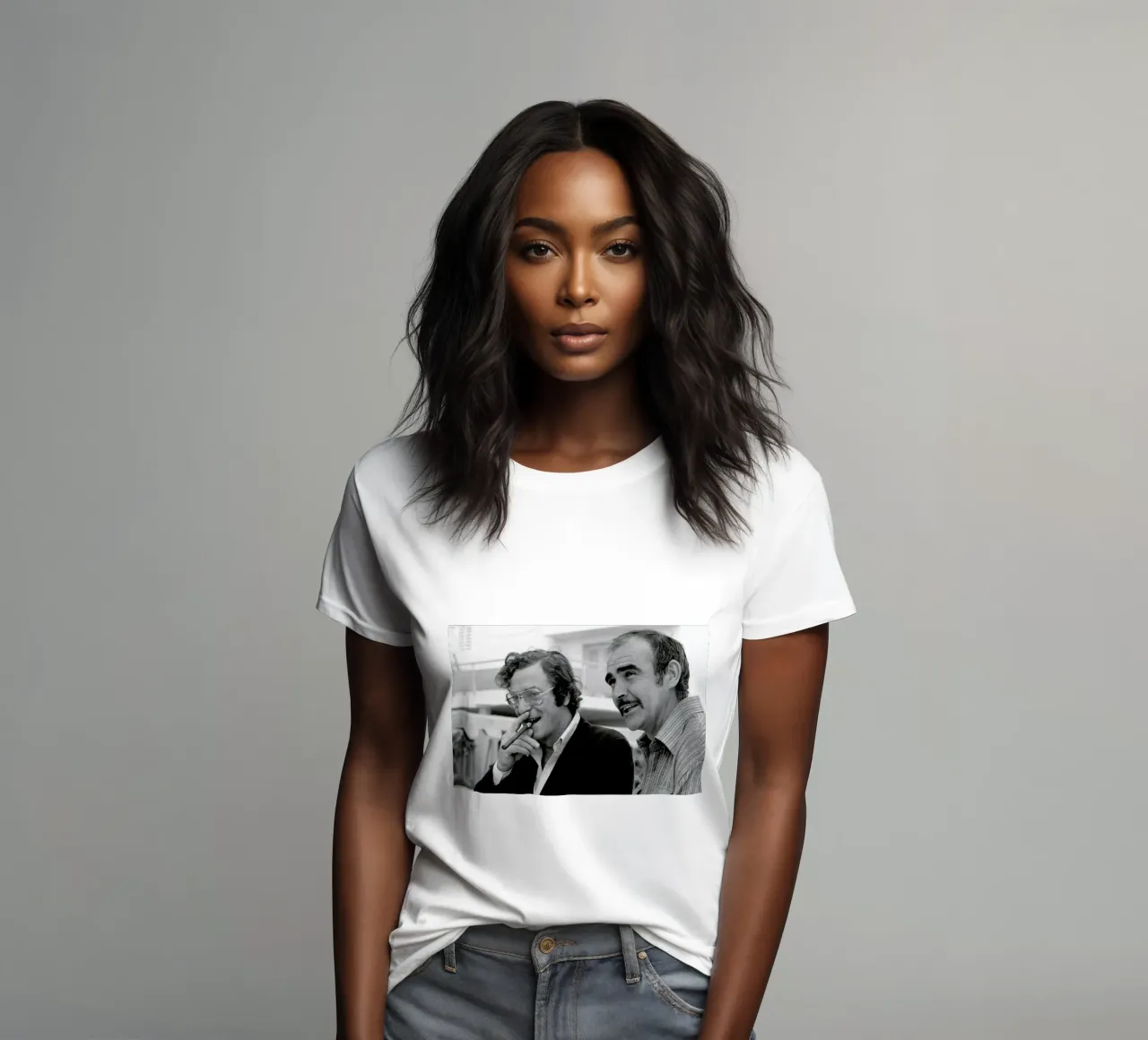 Michael Caine & Sean Connery on Set t-shirt da donna da Gallery Print and Art Limited