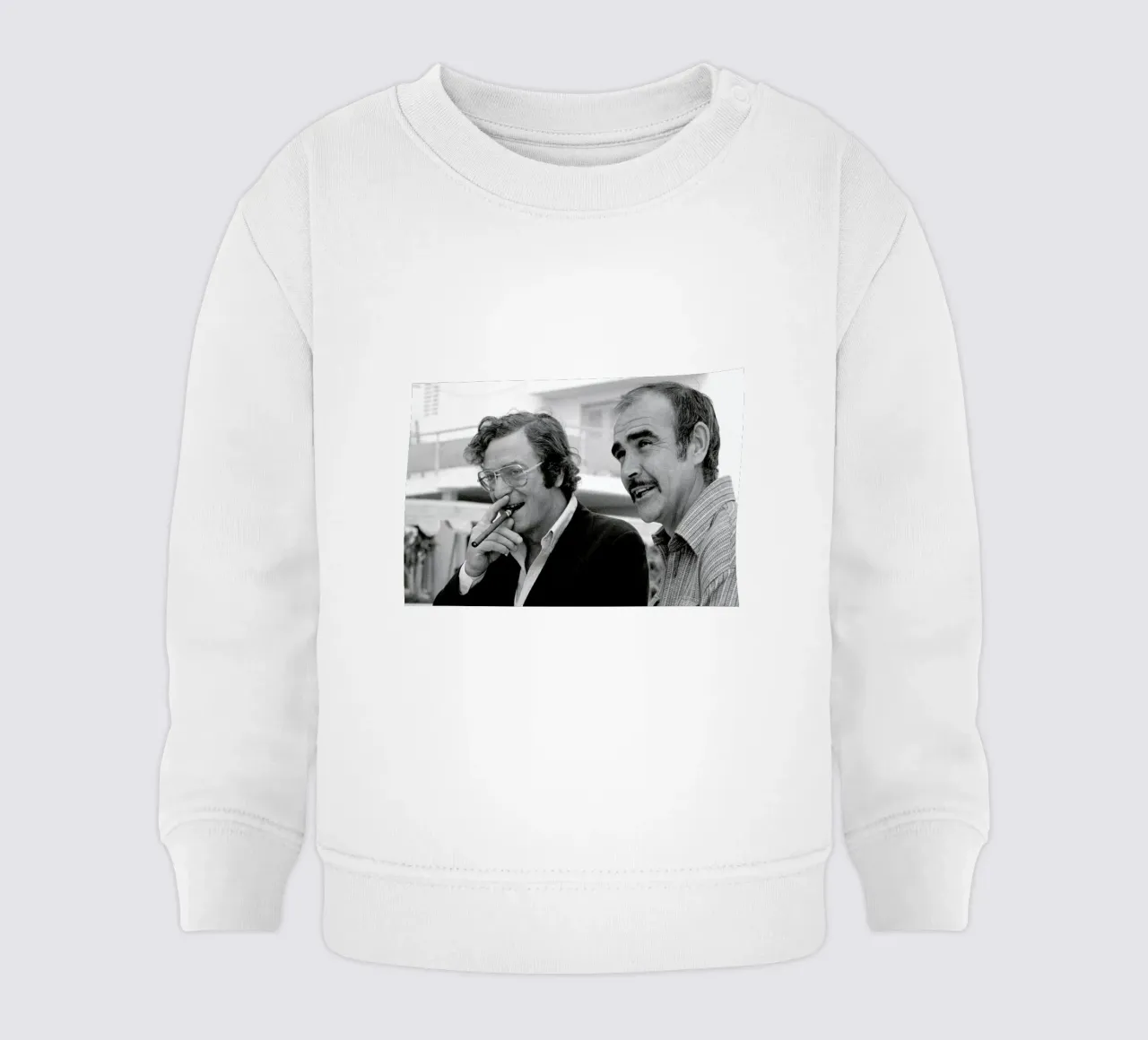 Michael Caine & Sean Connery on Set felpa neonato da Gallery Print and Art Limited
