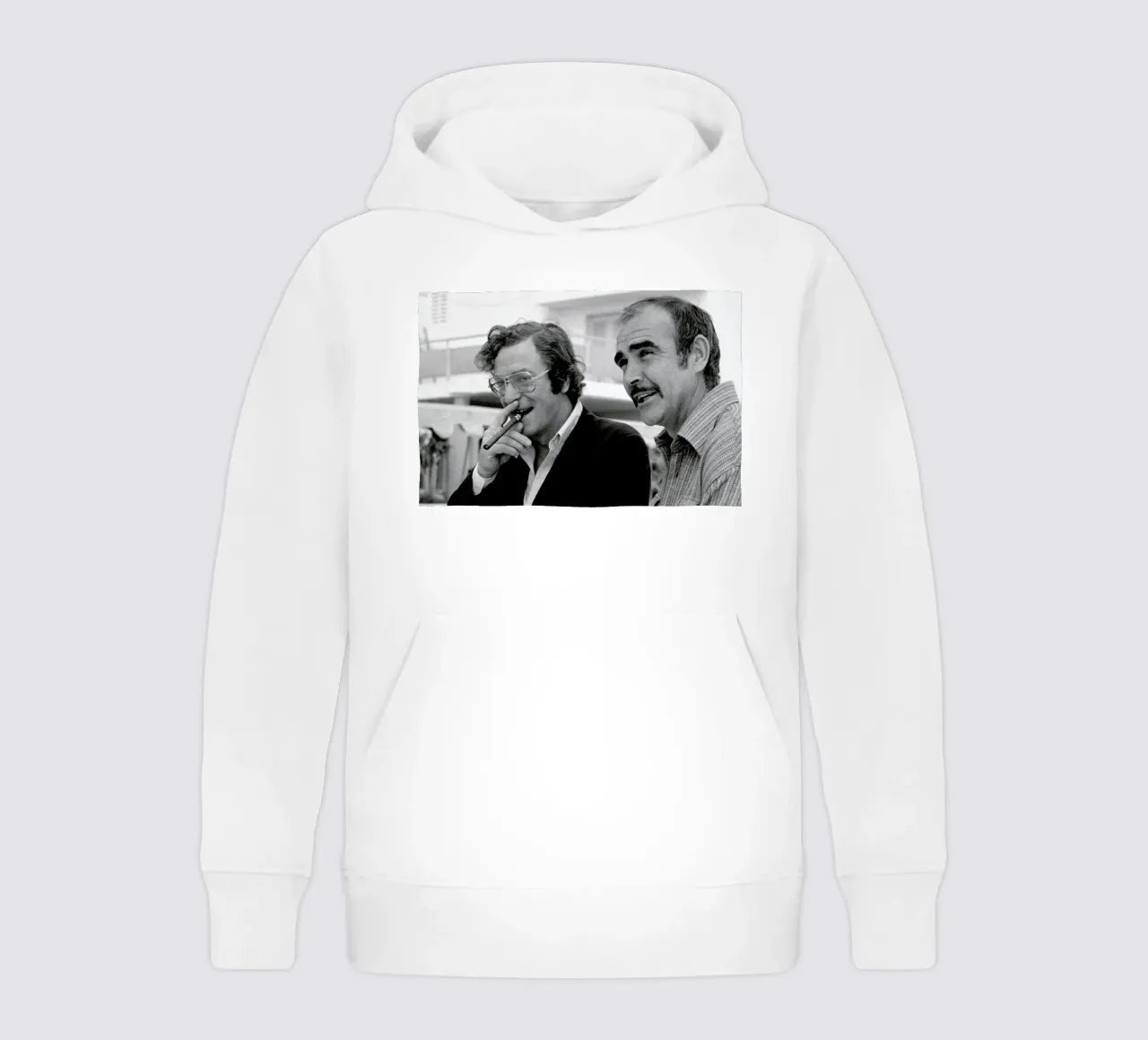 Michael Caine & Sean Connery on Set felpa bambino con cappuccio da Gallery Print and Art Limited