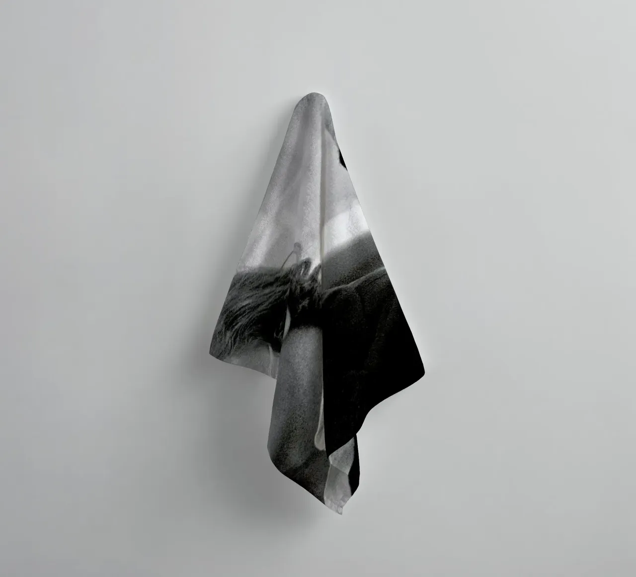 Michael Caine & Sean Connery on Set asciugamano da bagno da Gallery Print and Art Limited