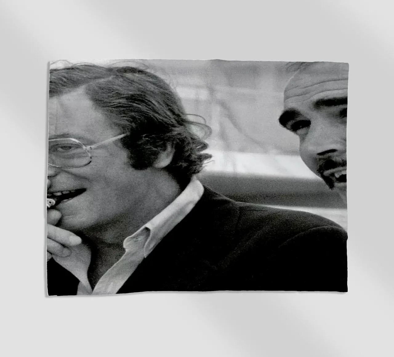 Michael Caine & Sean Connery on Set telo mare da Gallery Print and Art Limited