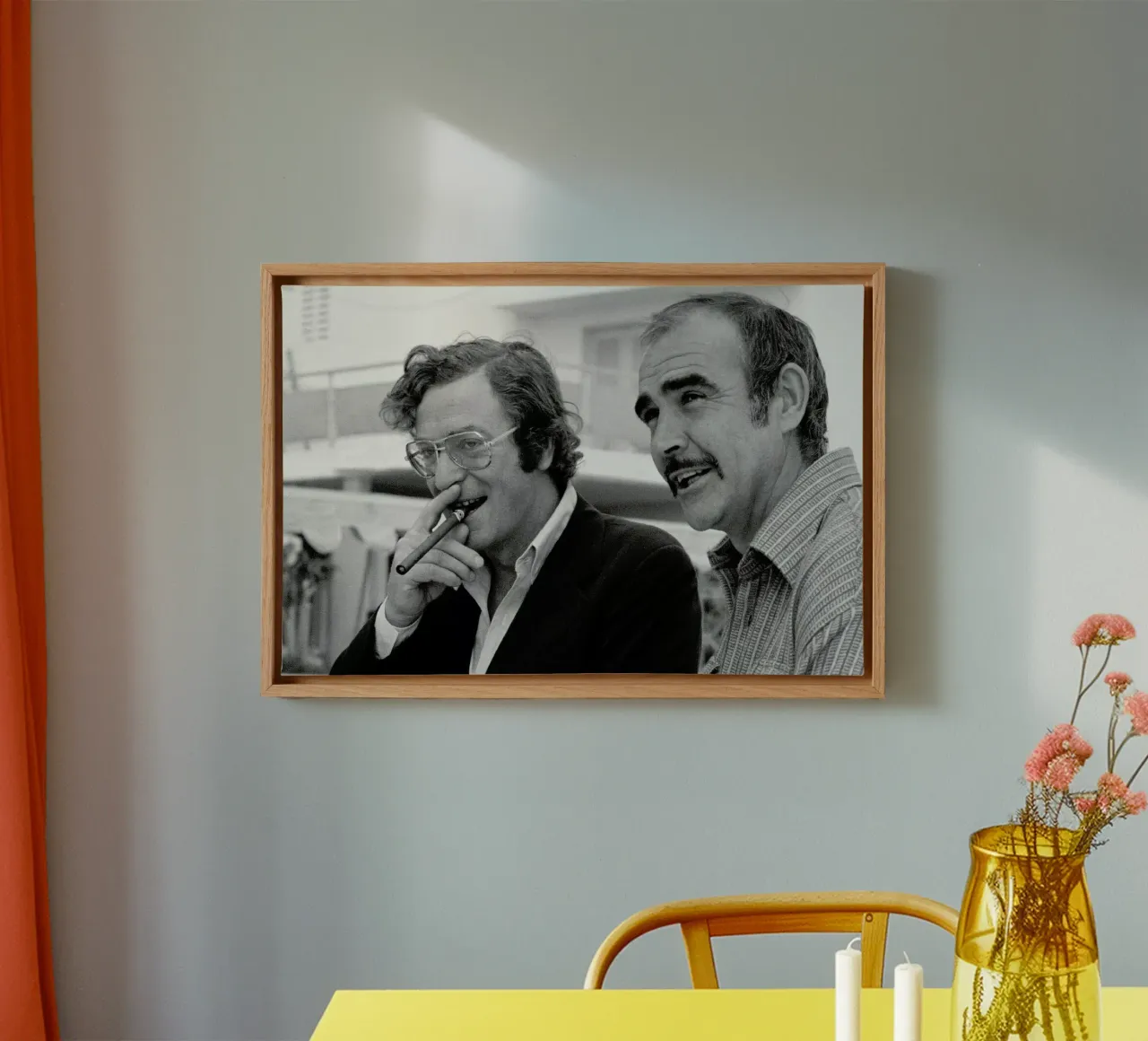 Michael Caine & Sean Connery on Set canvas van Gallery Print and Art Limited