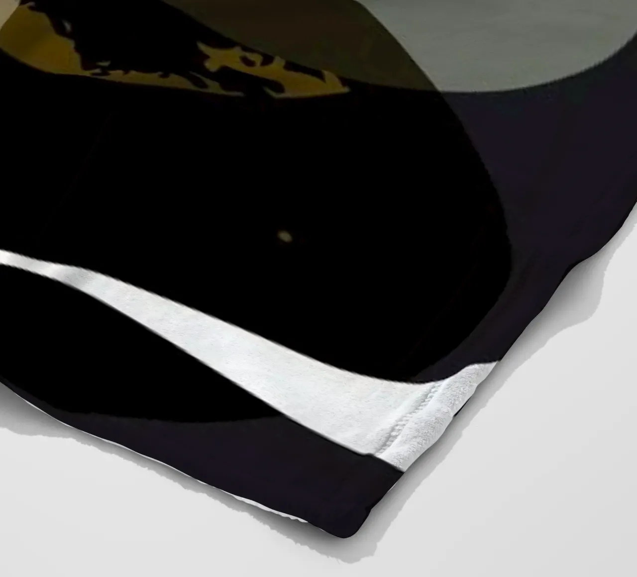 Waves in the Deep coperta in pile da Nordic Creators