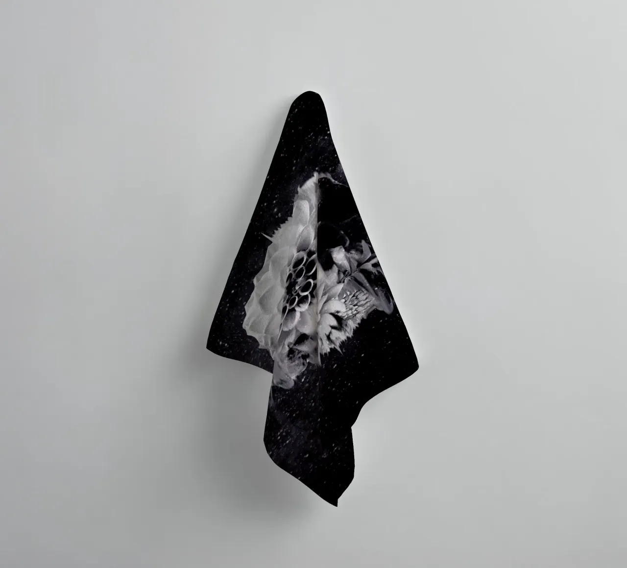 Decay Skull asciugamano da bagno da Ali Gulec