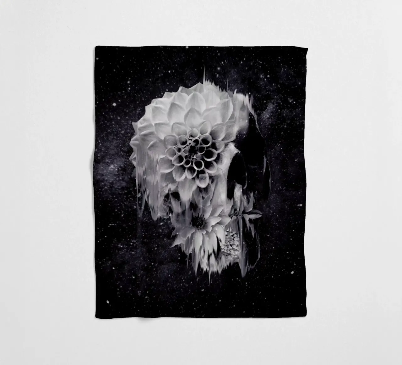 Decay Skull coperta in pile da Ali Gulec