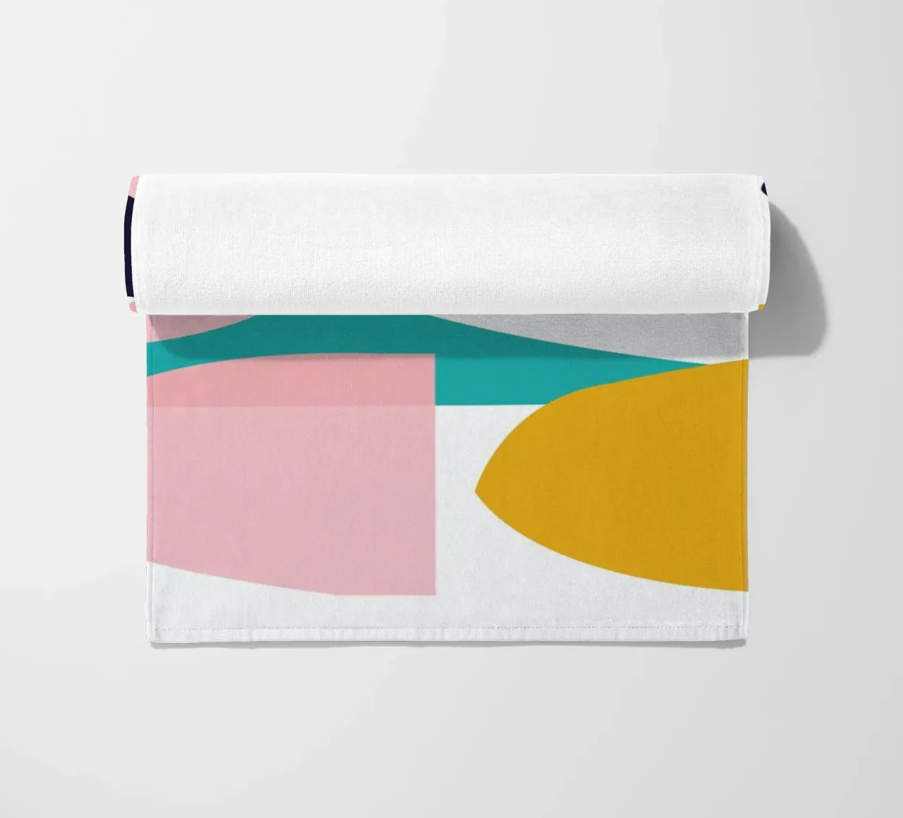 Form 3 toalla de playa de Jonathan Lawes