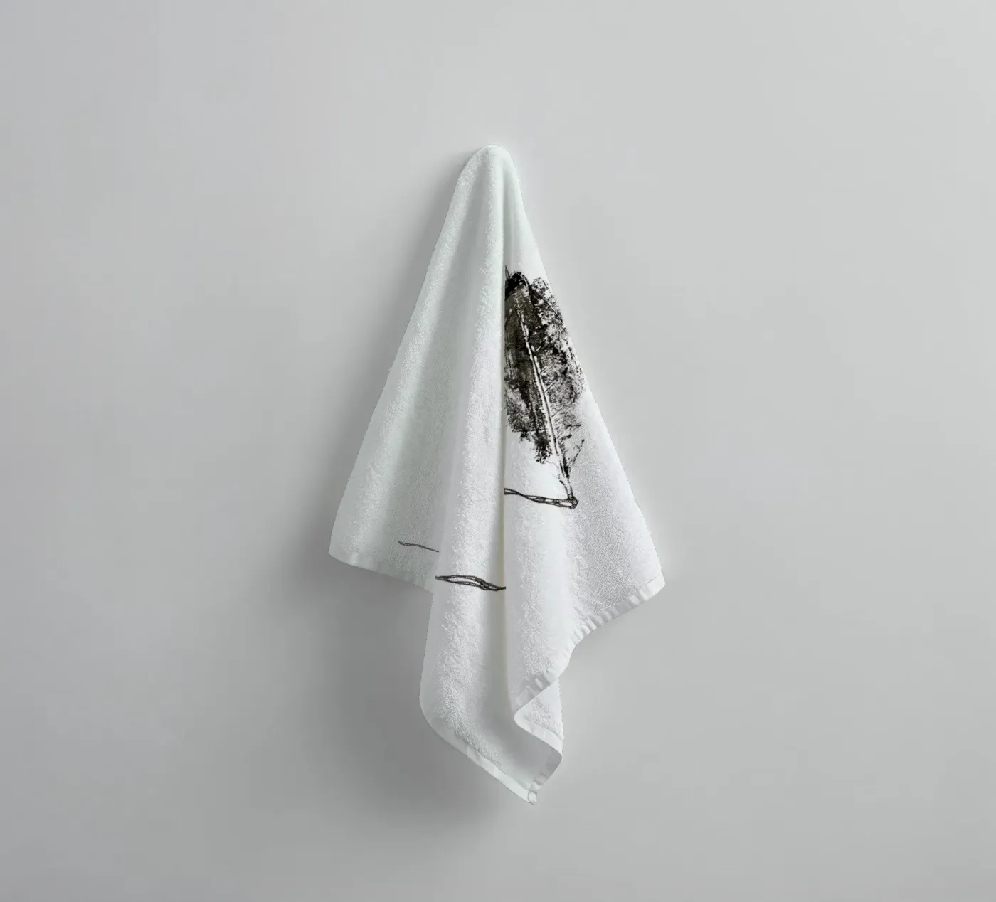 W towel by Marina Guiu