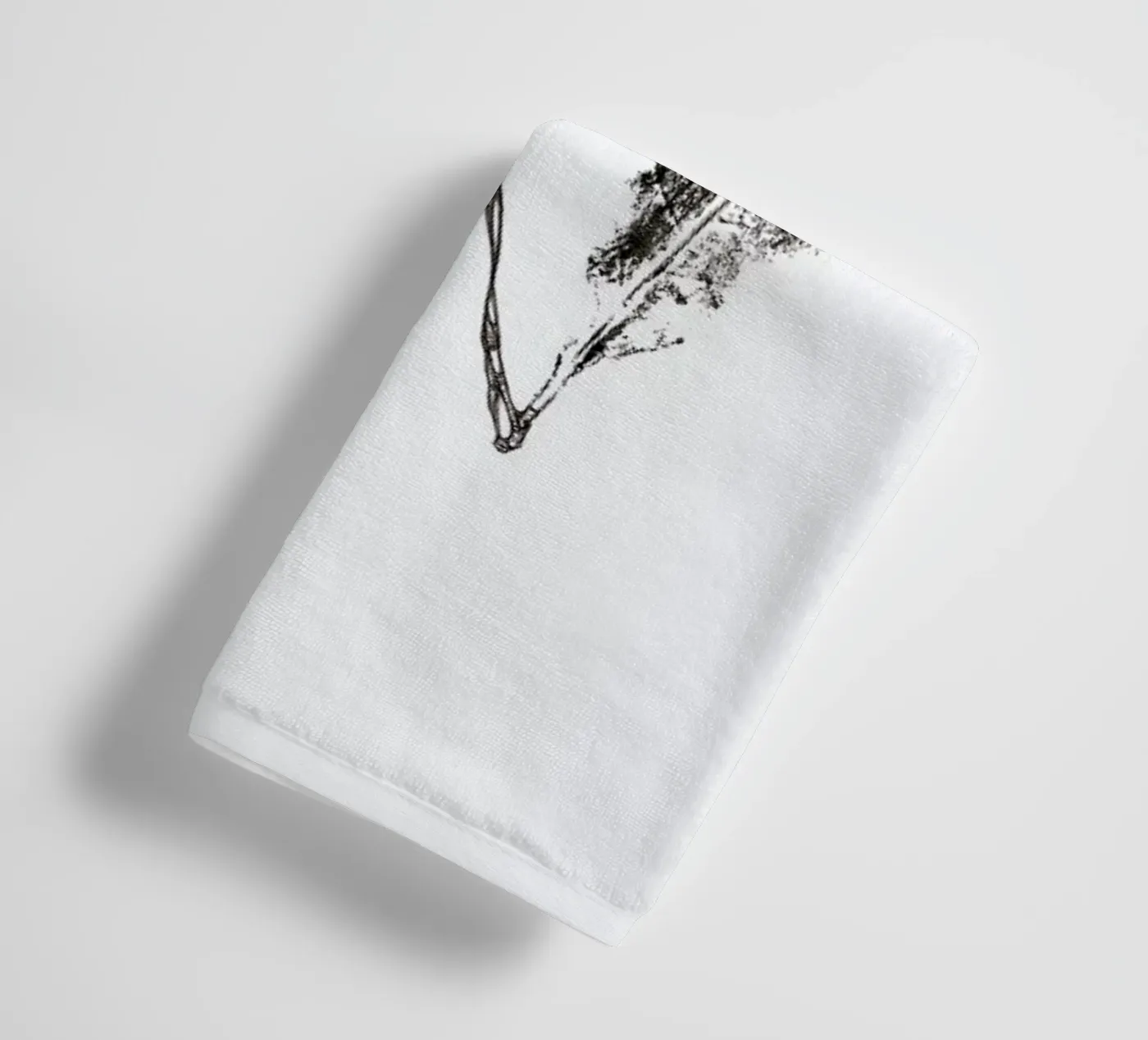 W towel by Marina Guiu