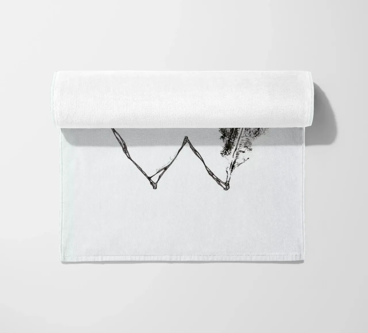 W serviette de plage de Marina Guiu