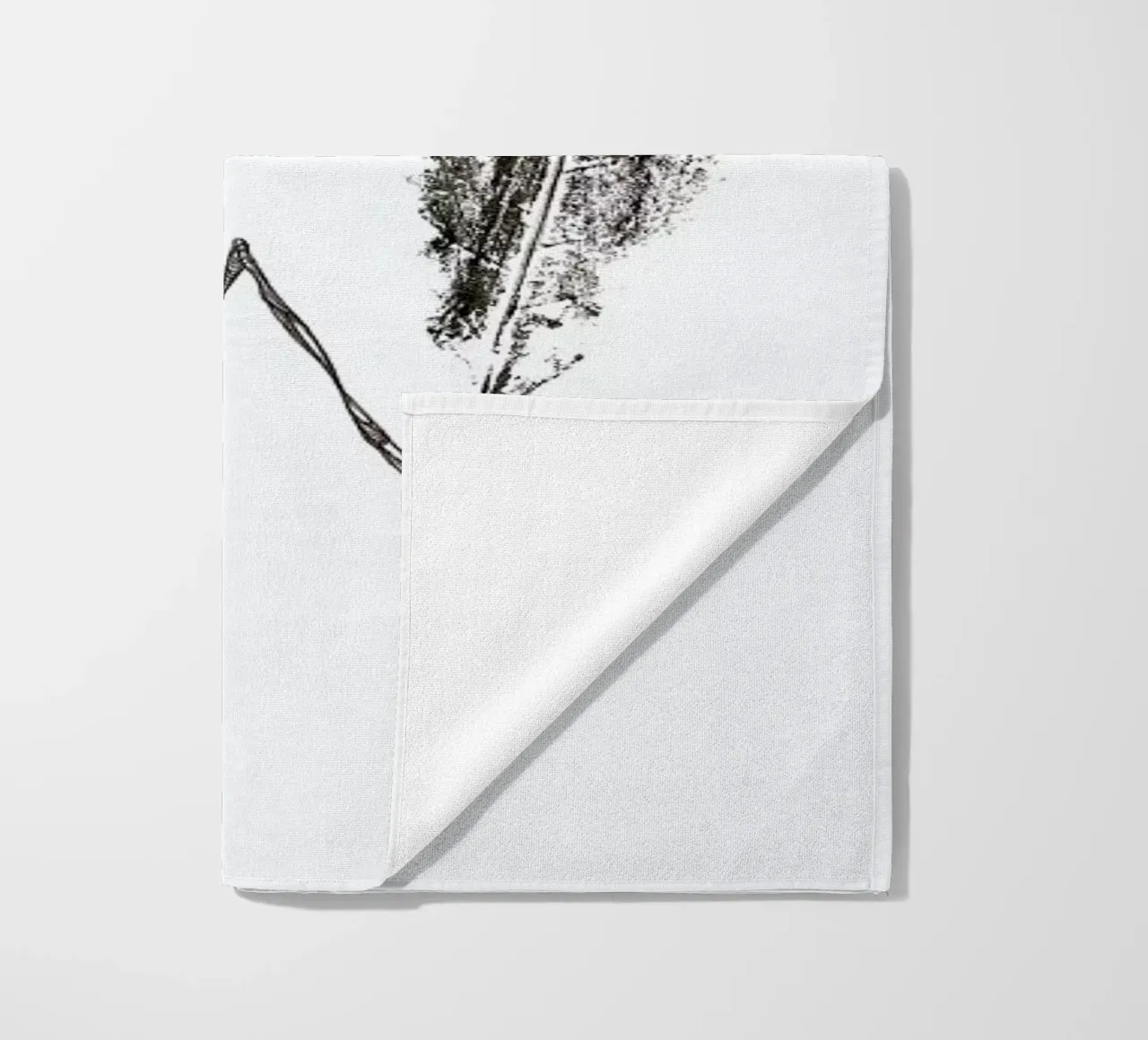 W serviette de plage de Marina Guiu