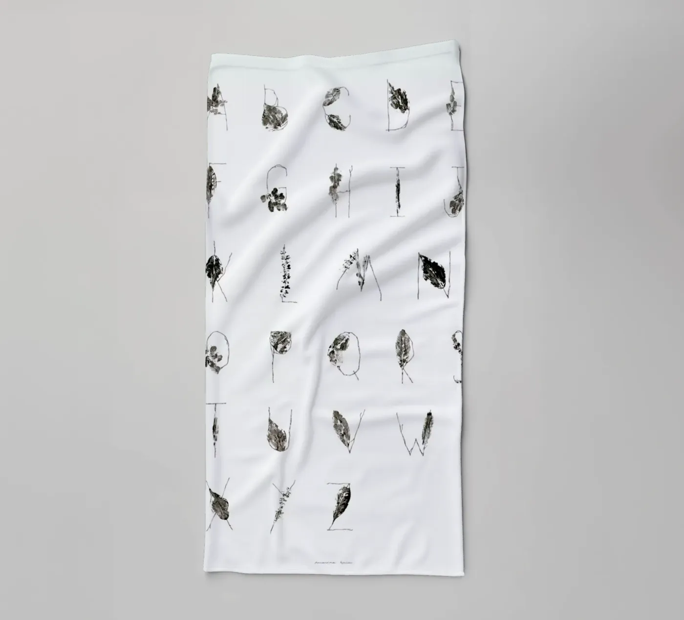 ABC Handtuch von Marina Guiu