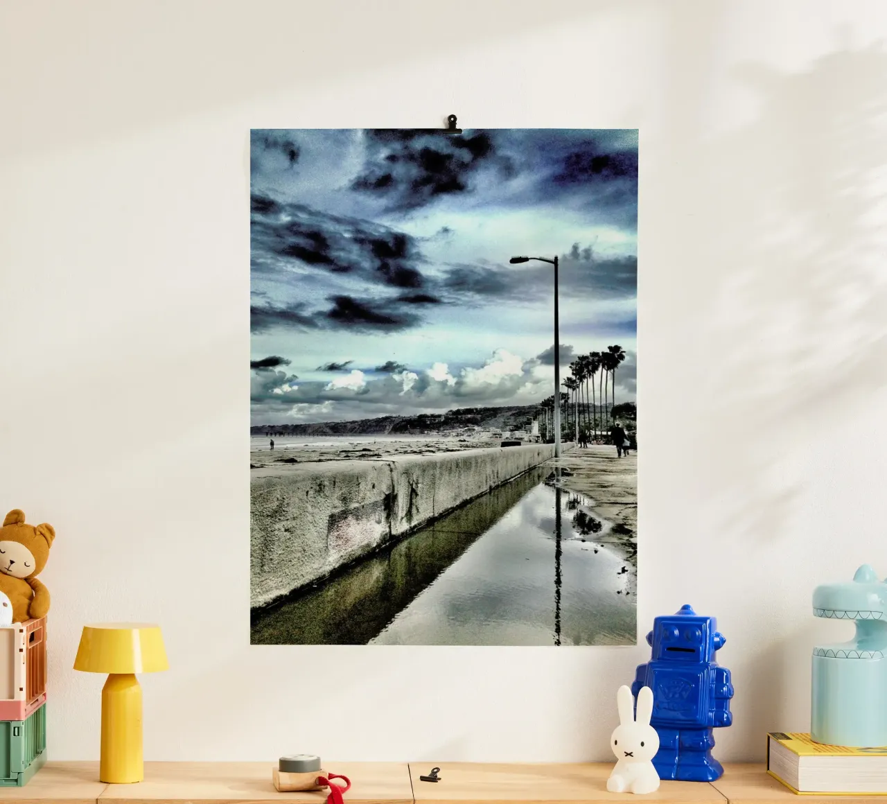 The Pacific poster con telaio in plastica da Maria Sattrup