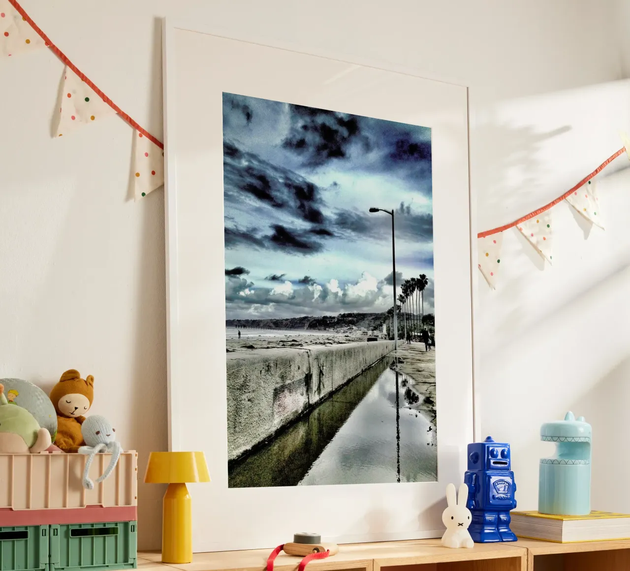 The Pacific poster con telaio in plastica da Maria Sattrup