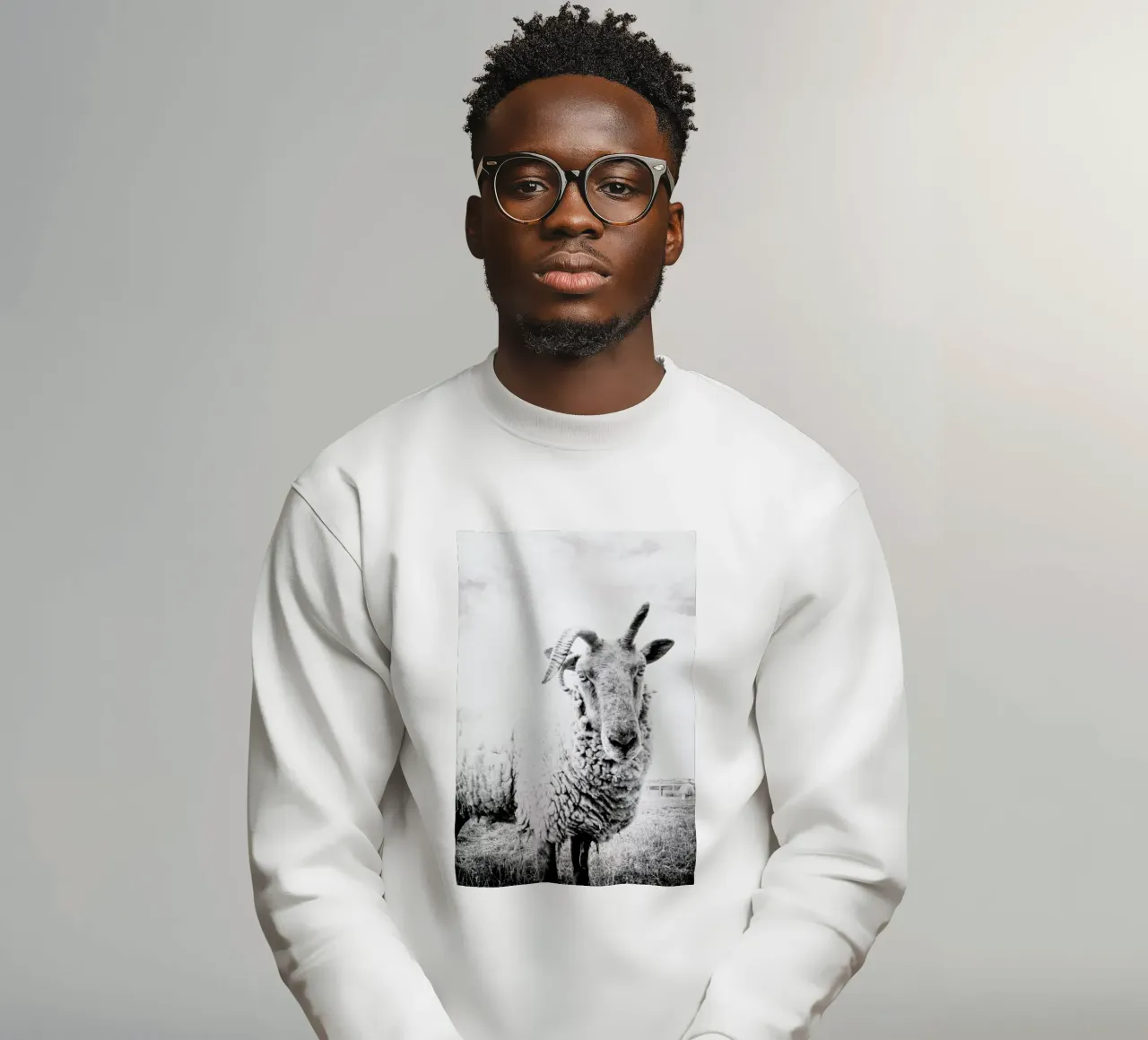 Sheep II Sweatshirt von Victoria Frost