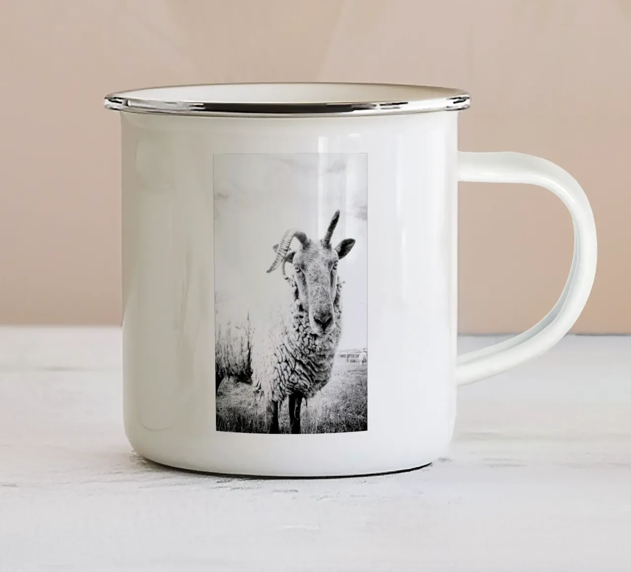 Sheep II Emaille Tasse von Victoria Frost