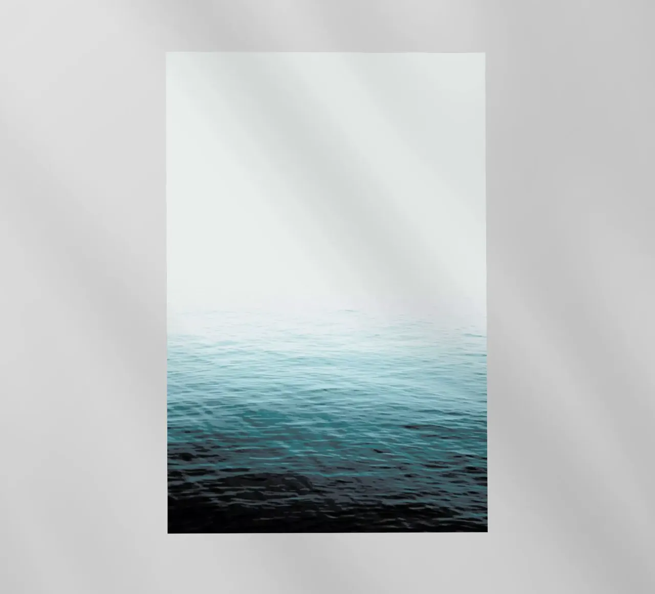 Vast Blue Ocean pellicola backlit da Victoria Frost