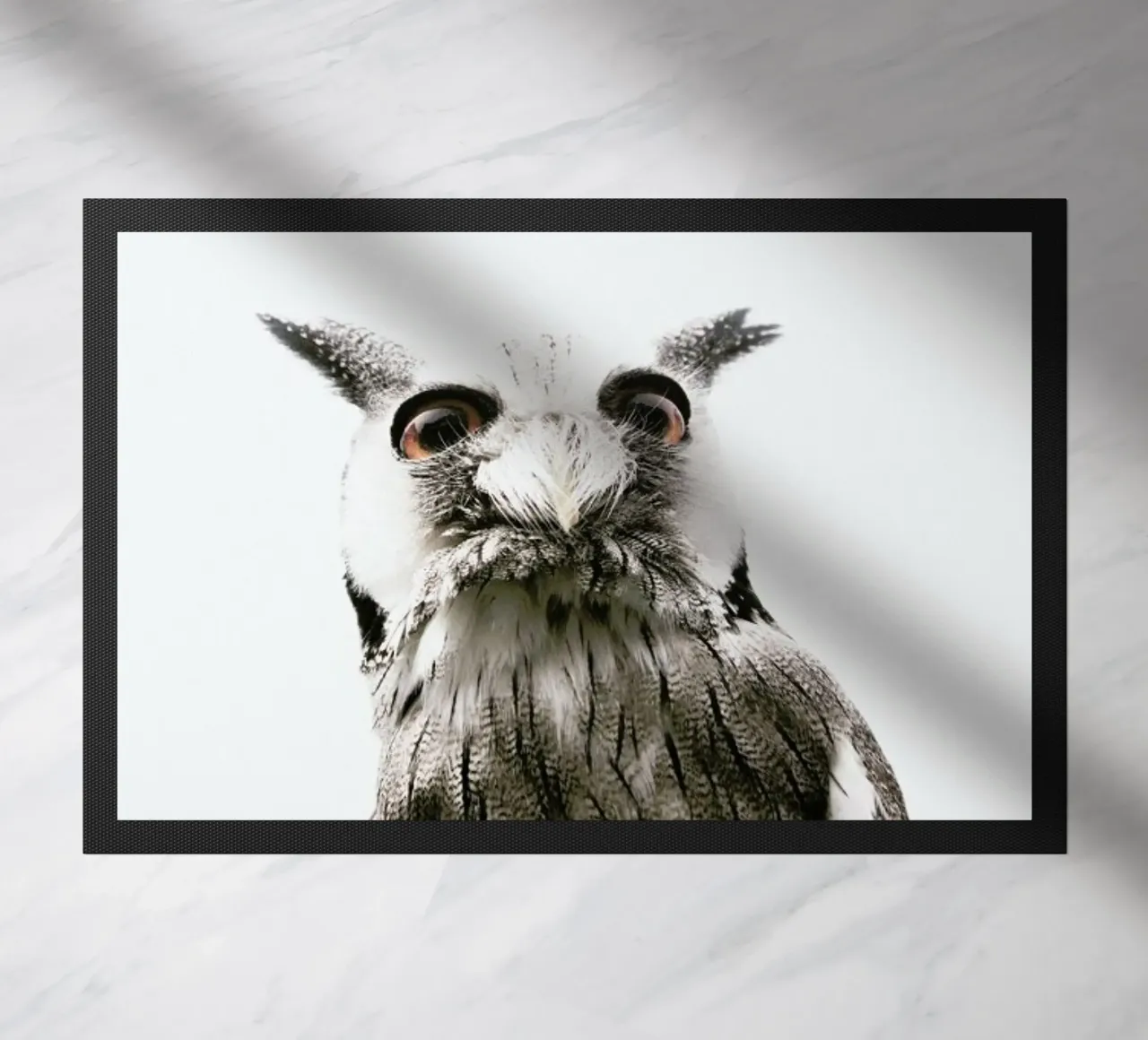 Uil deurmat van Victoria Frost