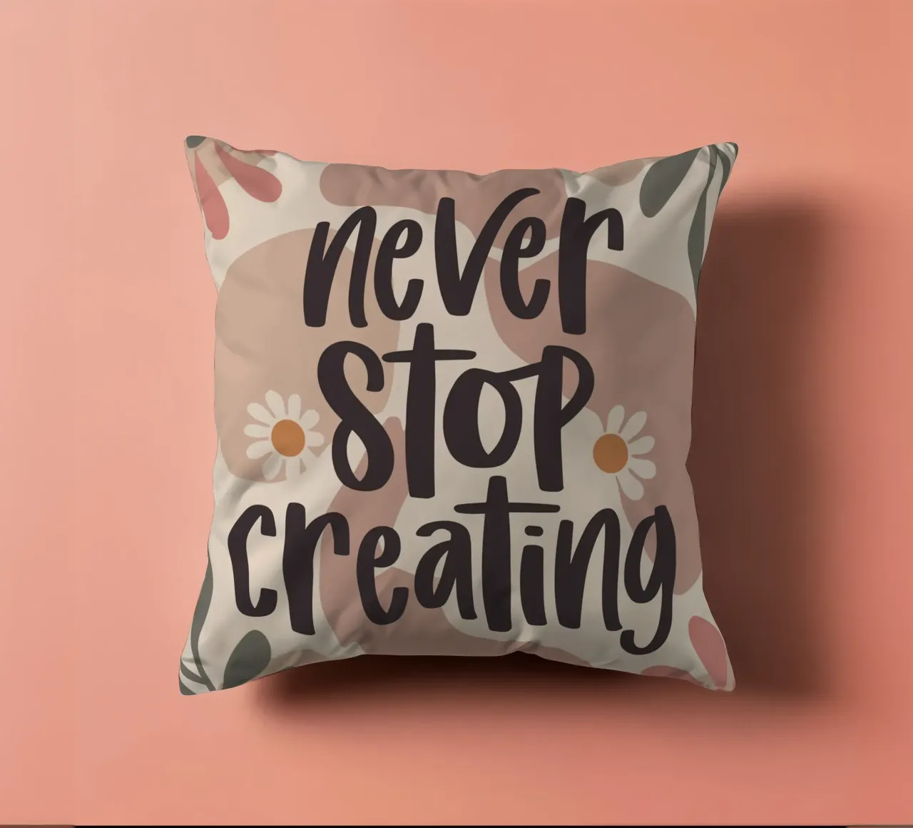 Never Stop Creating – Boho Pastel Crafting Design kussen van Soleil Basque
